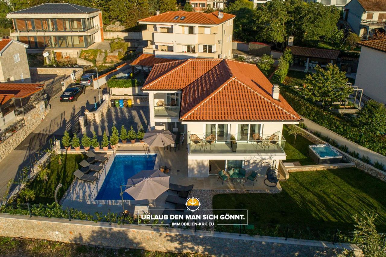 Villa Richard Malinska Exterior photo